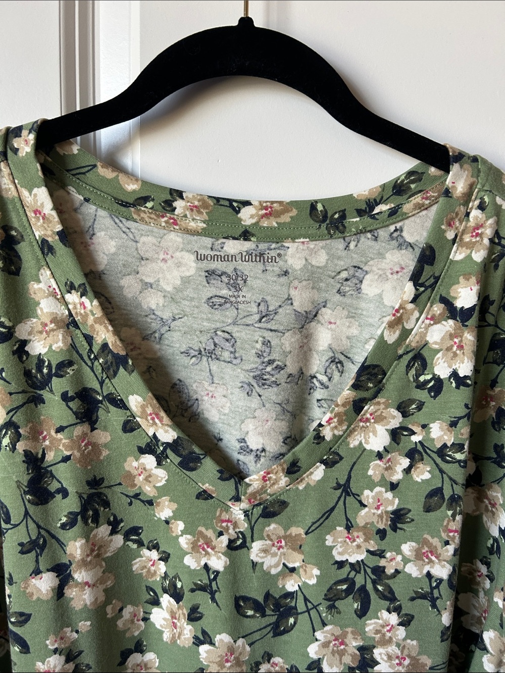 NWOT Woman Within Olive Green Floral V-Neck Tunic 3X - Picture 2 of 8